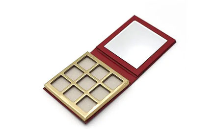 Eyeshadow boxes